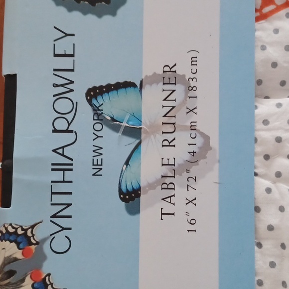 NEW Cynthia Rowley 16" X 72" Bunny Rabbit Table Runner - Picture 5 of 11